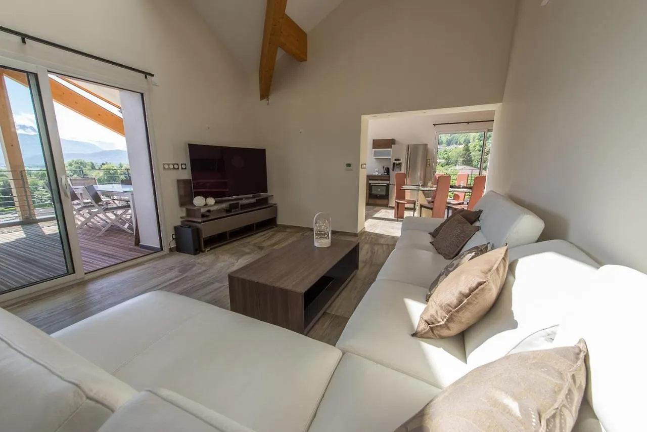 New! Villa L'Or Bleu -Duplex & Mainfloor- By Les Eclectiques 0*, Sévrier